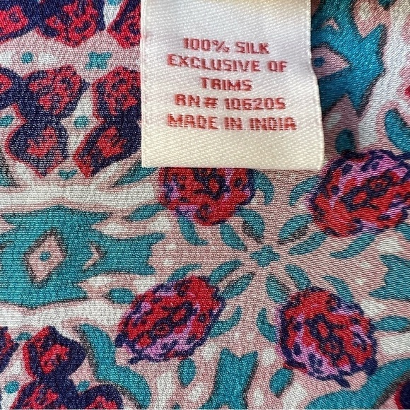 SUNDANCE SILK MIXED PRINT SS TUNIC TOP SIZE SMALL EUC - Picture 6 of 6